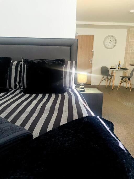 #215 1 Bed Serviced Apartment Derby Exteriér fotografie