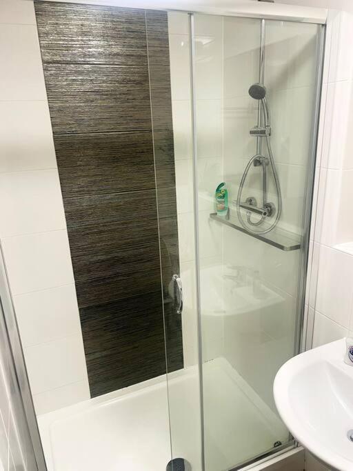 #215 1 Bed Serviced Apartment Derby Exteriér fotografie